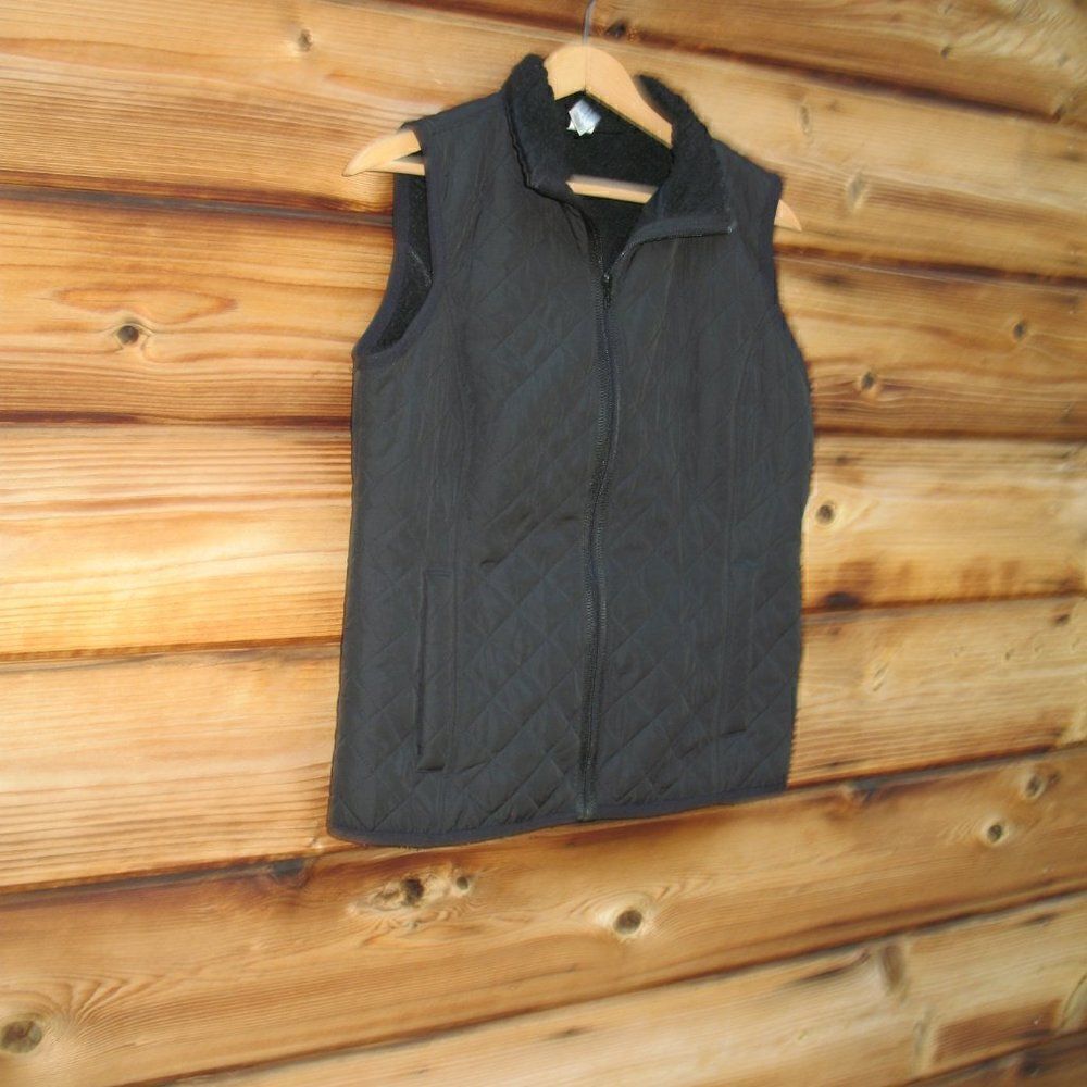 Prana Black Quilted Sherpa Vest - Picture 2 of 7